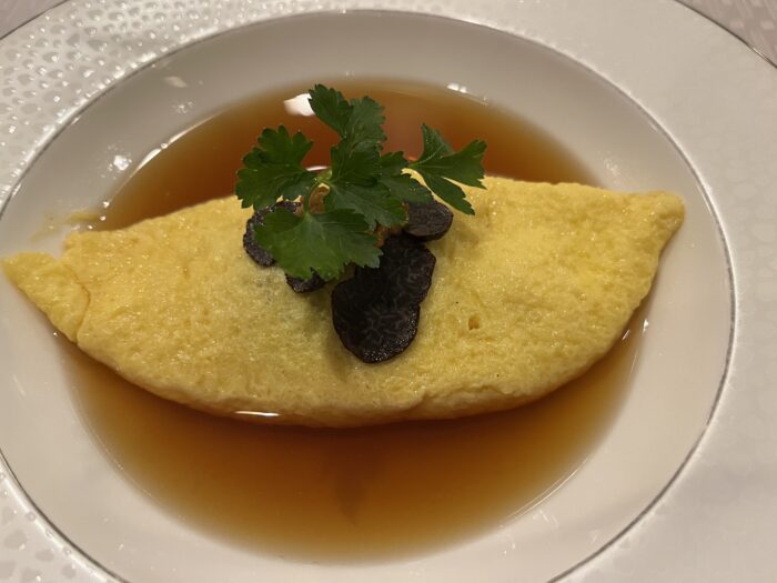 オムレツ雲丹とトリュフ添え２